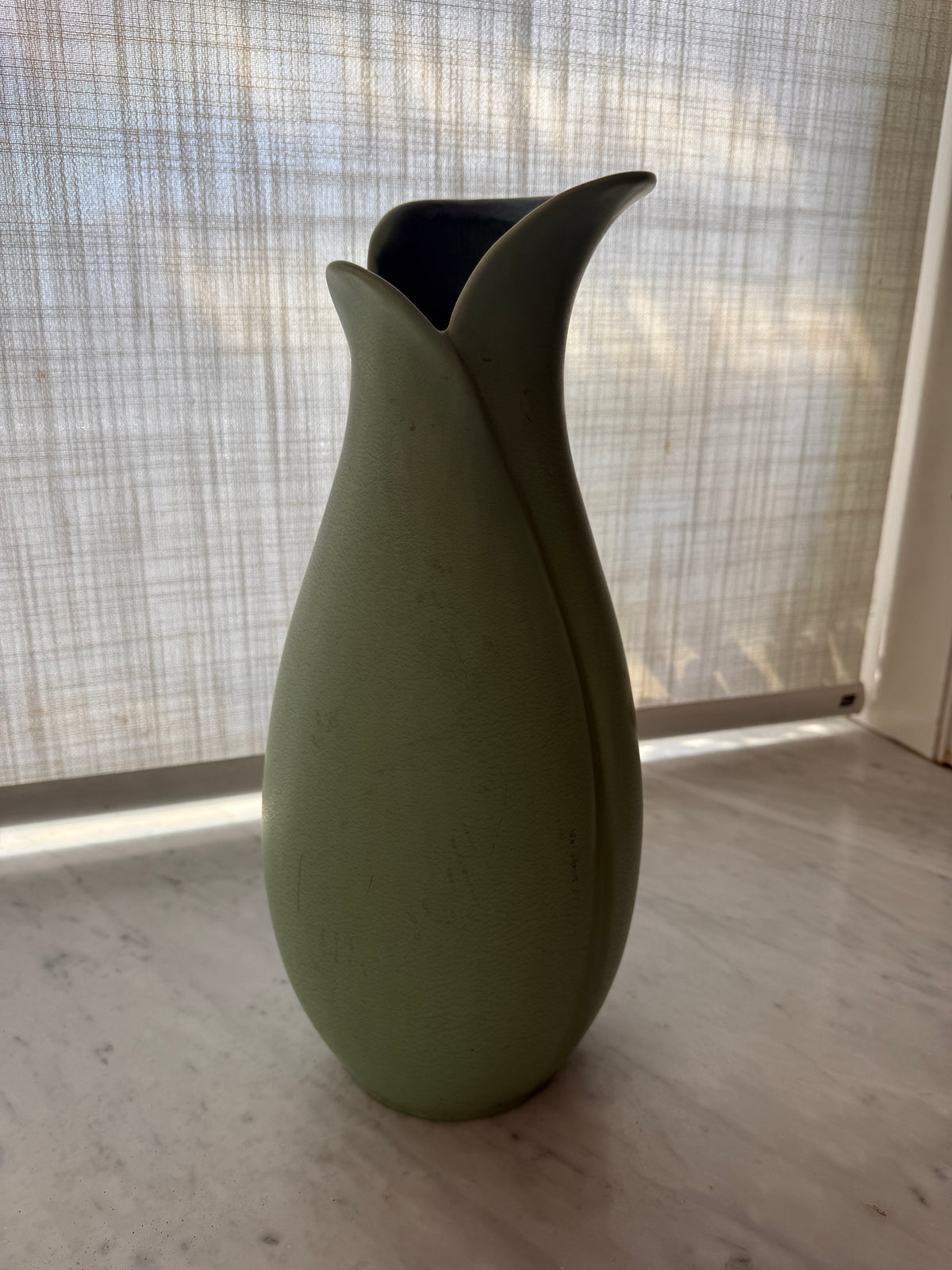 Sage large tulip vase - hire